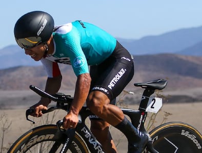Edgar Cadena, representante de Hidalgo, deslumbra en el Nacional de Ciclismo
