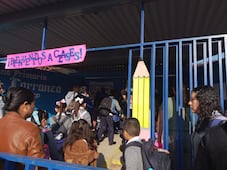 Entre prisas y reencuentros, Hidalgo vuelve a las aulas