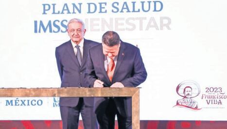 Menchaca firma federalización de los servicios de salud