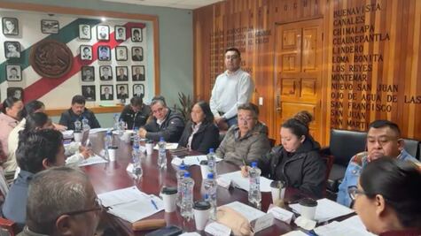 Acaxochitlán rechaza quitar al cabildo autorización para contratos del alcalde