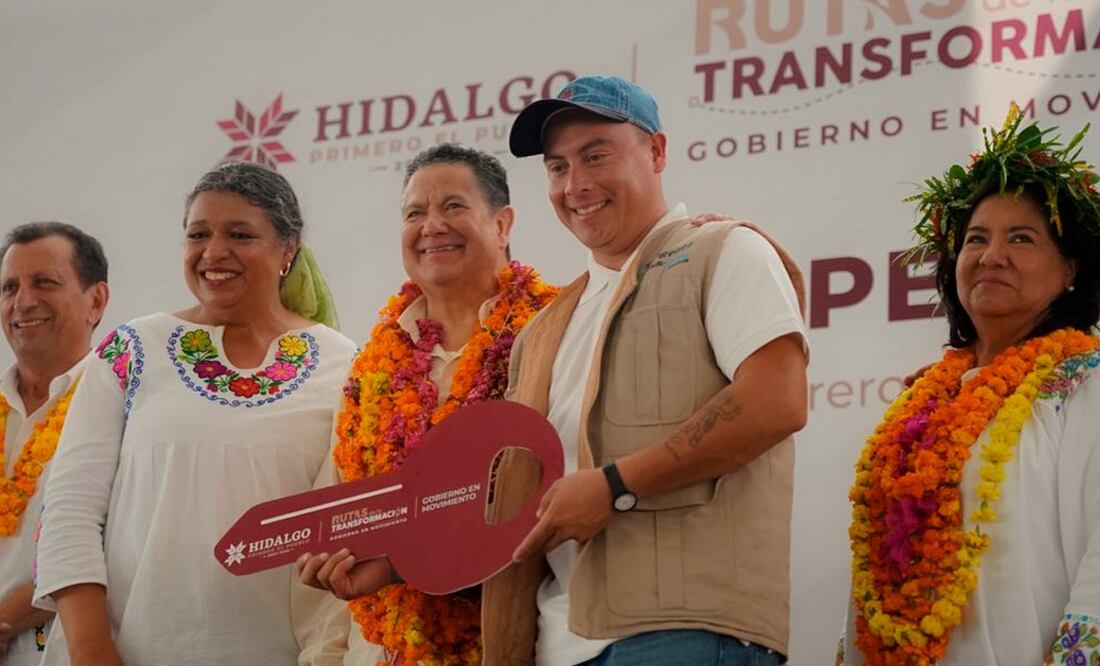 Se ejecutan la construcción de los muros de contención en la comunidad de Tecolotitla, con un monto de 15 millones 735 mil pesos; y la rehabilitación del tramo Huejutla-Atlapexco-Ixtacuayo, del kilómetro 0+000 al 2+000, cuyo valor asciende a un millón 394 mil pesos.