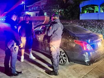 Policías estatales auxilian a turistas extraviados en Atotonilco el Grande