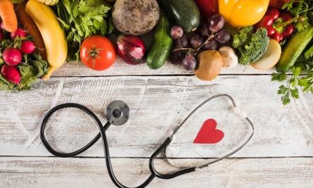 7 alimentos que son aliados para la salud del corazón, según un experto en cardiología