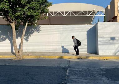 Por eclipse, pocos alumnos regresan a clases