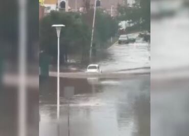¡Un vocho imbatible ante la lluvia en Pachuca!