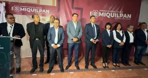 Alcalde de Ixmiquilpan presenta gabinete y denuncia que exfuncionario borró información de las computadoras