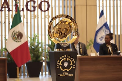 El trofeo del Mundial de Clubes llega a Pachuca, la Cuna del Futbol