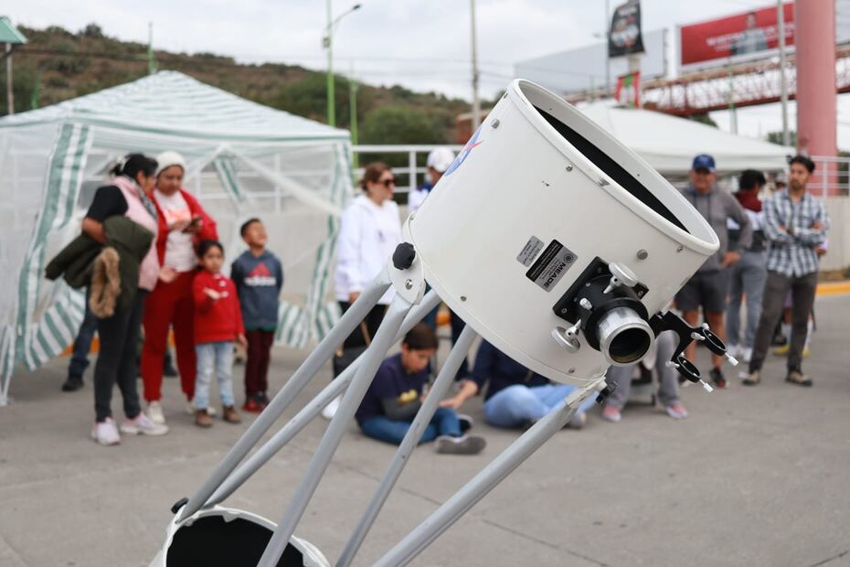 Así disfrutaron los hidalguenses del eclipse en diferentes partes de Hidalgo