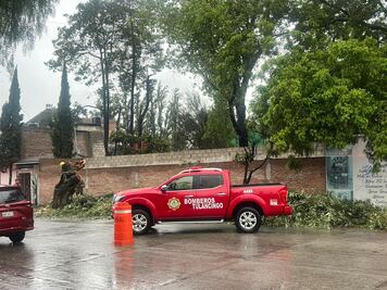 En Tulancingo, limpian dren para reducir riesgo de inundaciones en el corredor vial San José
