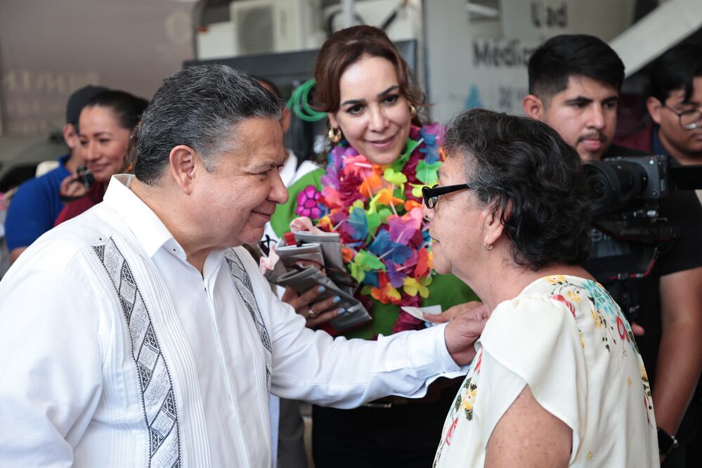 Julio Menchaca Salazar se comprometió a revisar el caso del Coordinador de Ministerios Públicos, Sergio Baca Olivo quien recientemente fue asignado al municipio de Huejutla I Foto: Gobierno de Hidalgo