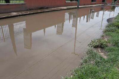 Vecinos de Tizayuca exigen rehabilitación de la calle Cuauhtémoc; denuncian abandono desde enero