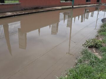 Vecinos de Tizayuca exigen rehabilitación de la calle Cuauhtémoc; denuncian abandono desde enero
