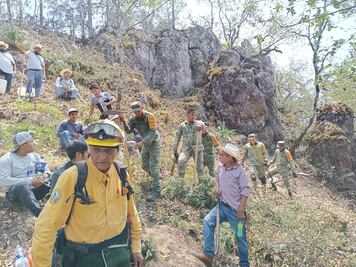 Voluntarios, quienes más colaboran para extinguir incendios en Hidalgo