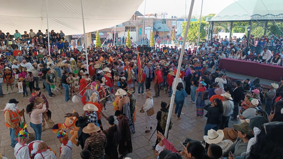 En el municipio de Alfajayucan, cinco comunidades celebran anualmente su carnaval | Foto: Erika Gutierrez