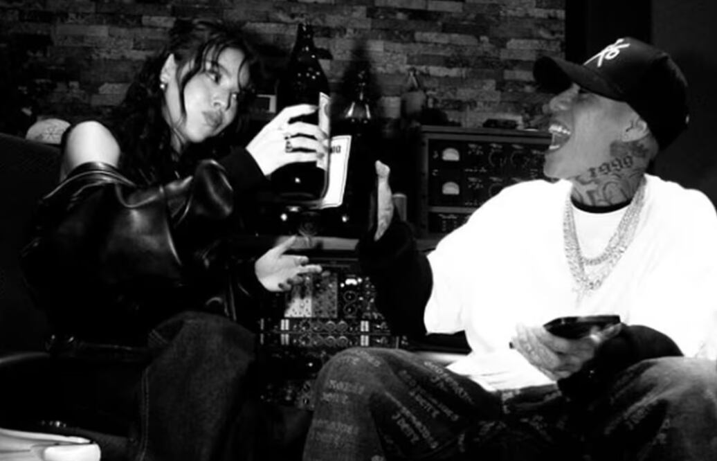 Danna Paola y Santa Fe Klan. Foto: Instagram oficial.