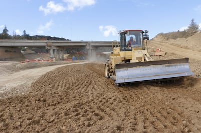 Prevén inicio de licitaciones de obra pública antes de que termine mayo