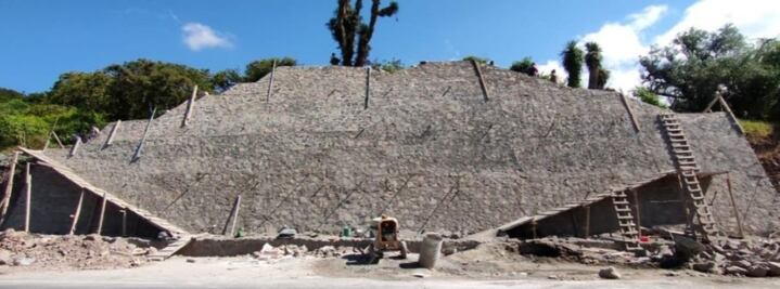 Fotos: Hallan asentamiento prehispánico en Metzquititlán durante obras carreteras