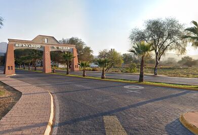 Encuentran cuerpo embolsado en acceso principal de Tasquillo