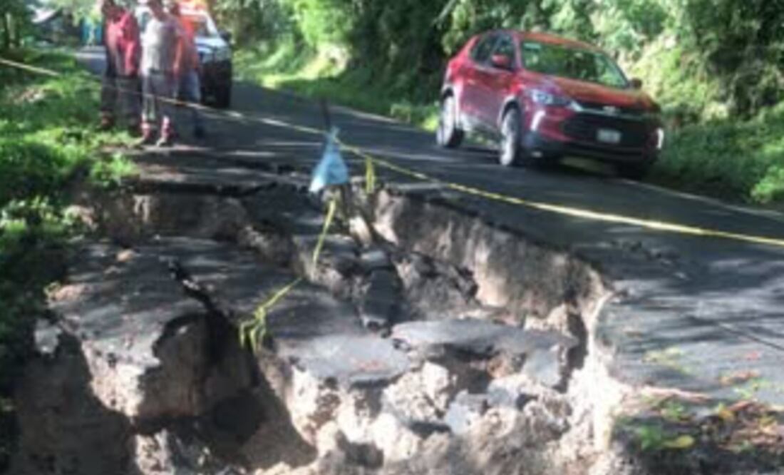 El derrumbe, registrado el 14 de septiembre, incomunicó a Chapulhuacán y Pisaflores, municipios ubicados en la región de la Sierra Gorda. I 
 Foto: Especial