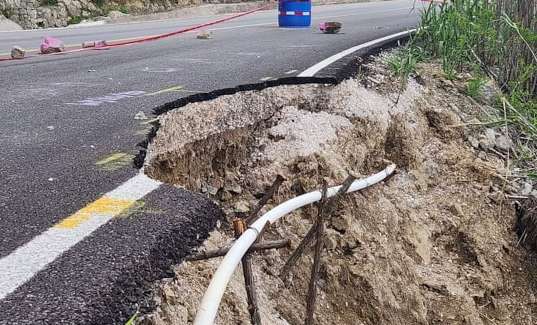 Las vías de comunicación se encuentran en malas condiciones y las lluvias registradas en las últimas semanas han agudizado este problema, tal es el caso de la carretera que comunica a la comunidad de La Mesa, en Cardonal I Foto: Especial