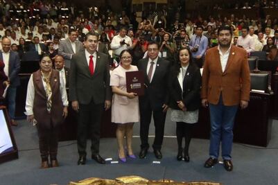 Poder Ejecutivo con 335 expedientes injustificados; municipios llegan a los 2 mil