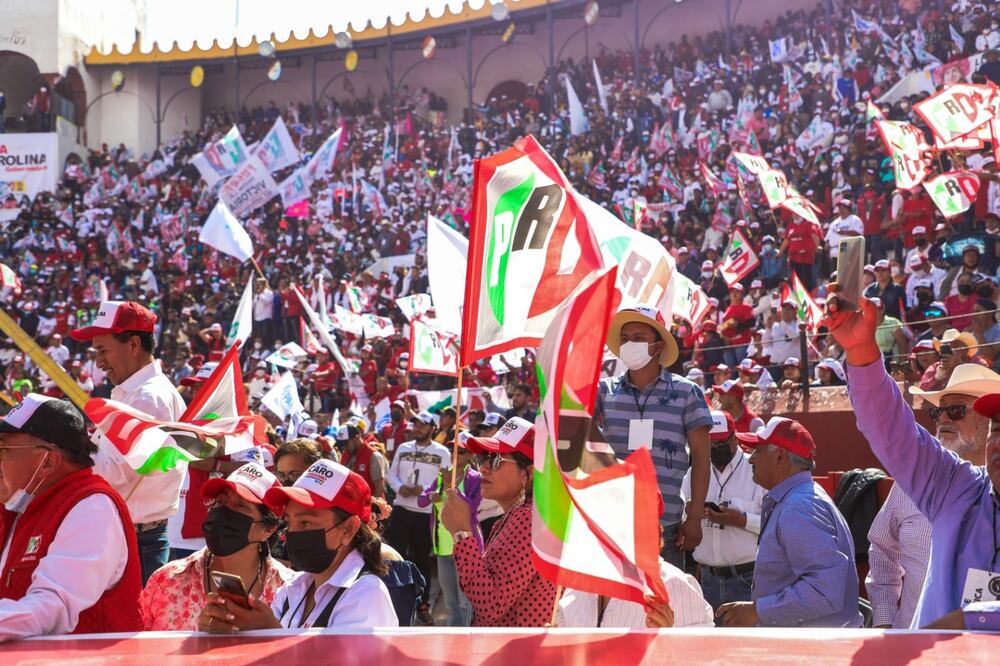El Partido Revolucionario Institucional (PRI) logra convenio con el Partido de la Revolución Democrática (PRD) y Acción Nacional (PAN) rumbo a 2024, se reparten candidatos a diputaciones federales y Senado de la República en Hidalgo Foto: Josué Ortiz