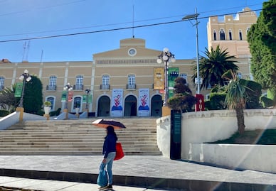 Gobernador exhorta a la UAEH a pagar deuda de 37 mdp con Caasim