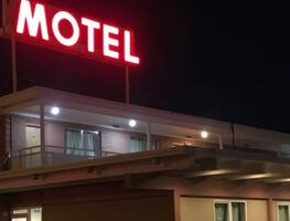 Localizan sin vida a un adulto mayor en un motel de Tulancingo