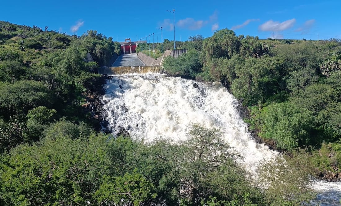 En el municipio de Alfajayucan, una de las principales actividades económicas es la agricultura. En esta demarcación se localizan tres presas, de las cuales dos están en operación.