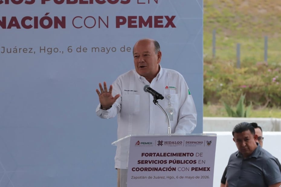 Pemex entrega equipo y asfalto a Hidalgo por más de 84 millones de pesos | Foto: Luis Soriano