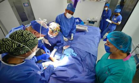 5 de cada 10 cirugías plásticas en México son hechas por usurpadores, advierten especialistas; piden mayor regulación 