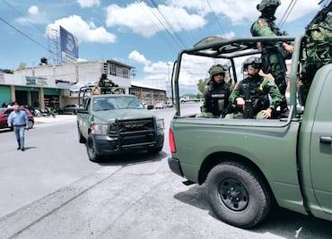 Se reúnen transportistas con autoridades tras asesinato de un chofer