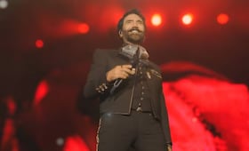 Alejandro Fernández ofrece "la serenata más grande del mundo" y enloquece a 270 mil personas en Guadalajara 