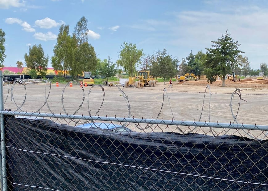 Demolerán alberca olímpica del Polideportivo Plata; construirán oficinas de gobierno en su lugar | Foto: Luis Soriano