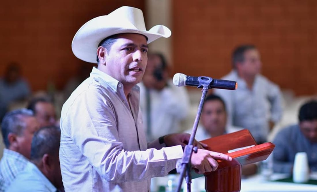 Jorge Carvallo Delfín, ex dirigente estatal del tricolor en Veracruz Foto: FB Jorge Carvallo Delfín,