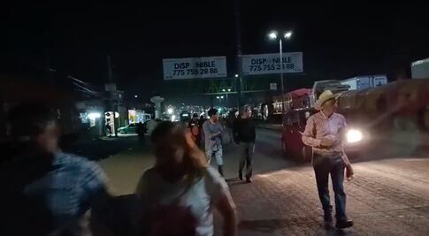 Reabren circulación de la México-Tuxpan; PGJEH atiende a familiares de Sami