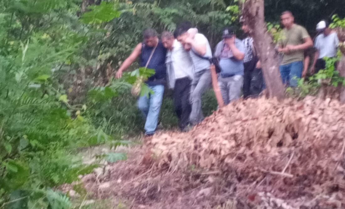 Encuentran adulto mayor en el fondo de un barranco Foto: Especial