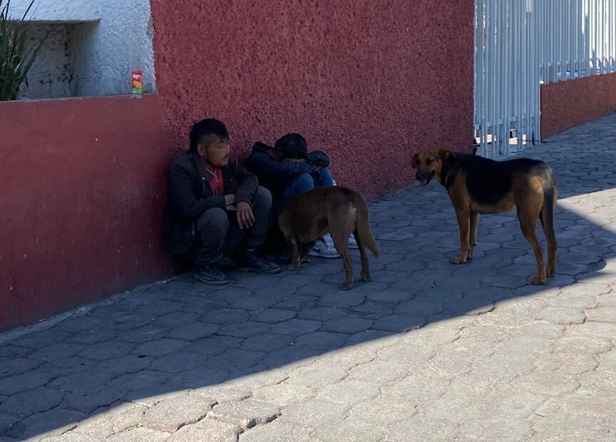 Personas en situación de calle buscan refugio en drenaje de Pachuca tras operativos municipales | Foto: Giovanny Flores