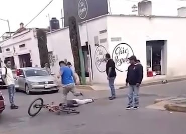Ciclista es agredido brutalmente en Tulancingo