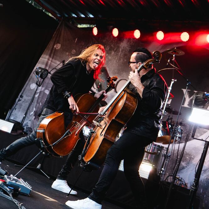 Facebook: Apocalyptica