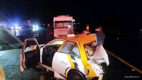 Destrozan dos vehículos en la Pachuca-Sahagún