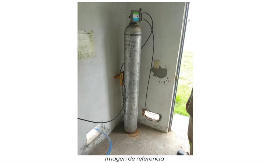 Emiten alerta por robo de cilindro de Gas Cloro en Irapuato, Guanajuato, este cilindro tiene una capacidad de 68 kilógramos, es de color plata, con una altura aproximada de 1 metro 20 m y número de serie 7435220Y. Foto: X (@CNPC_MX)