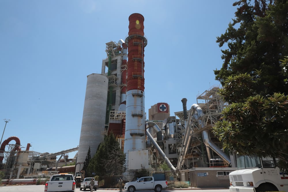 La Planta Hidalgo de la Cooperativa Cruz Azul genera 10 mil toneladas de cemento al día mediante el empleo de mil 500 trabajos directos y otros tantos más indirectos. I Foto: Luis Soriano