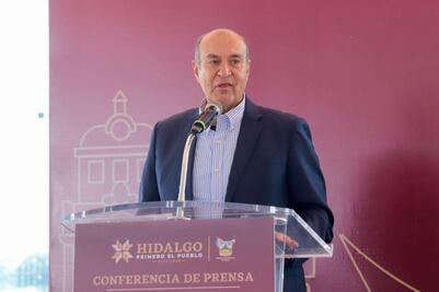 Ofrece gobierno 37 cajones, aulas y cancha al CBTIS 222 para liberar terreno en disputa