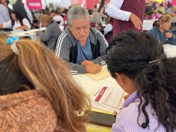 Hidalgo destina más de 3 mil 300 millones de pesos a programas sociales en 2025