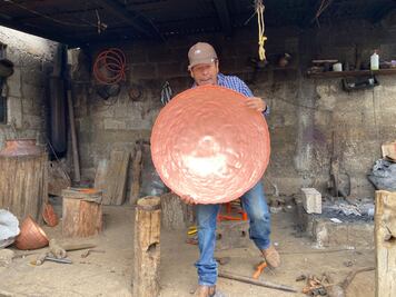 De la sierra al destilado: don Luciano y sus alambiques de cobre