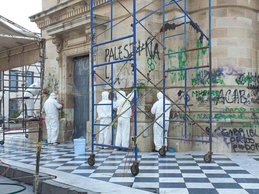 DIALOGARÁN PARA EVITAR PINTAS EN EL RELOJ | Foto: Miriam Aviles