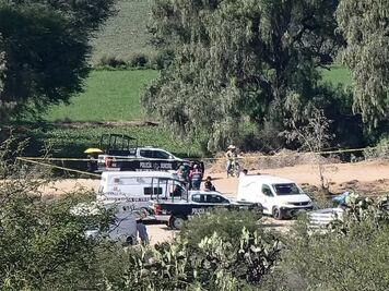 Hallan cadáver flotando en canal de aguas negras en Tlaxcoapan