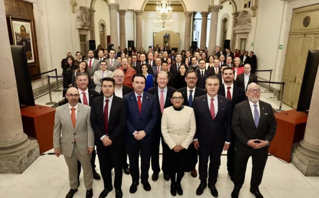 Rosa Icela Rodríguez agradece a empresarios empleos para mexicanos deportados. Foto: Especial