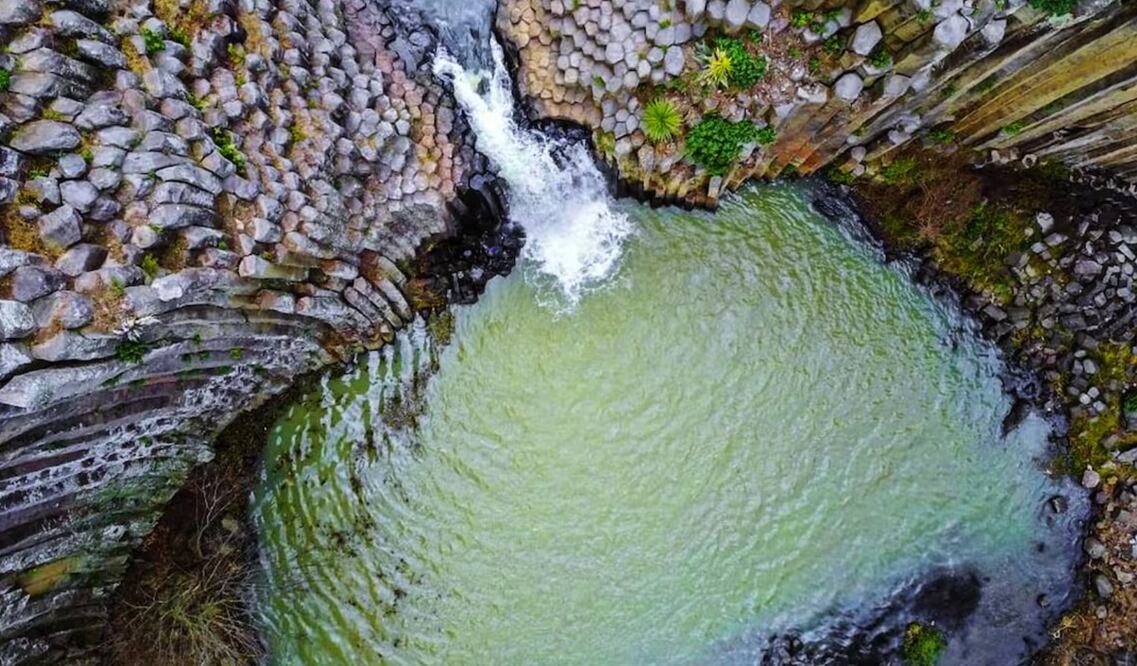 Prismas Basálticos en el Pueblo Mágico de Huasca de Ocampo. Foto: Istock